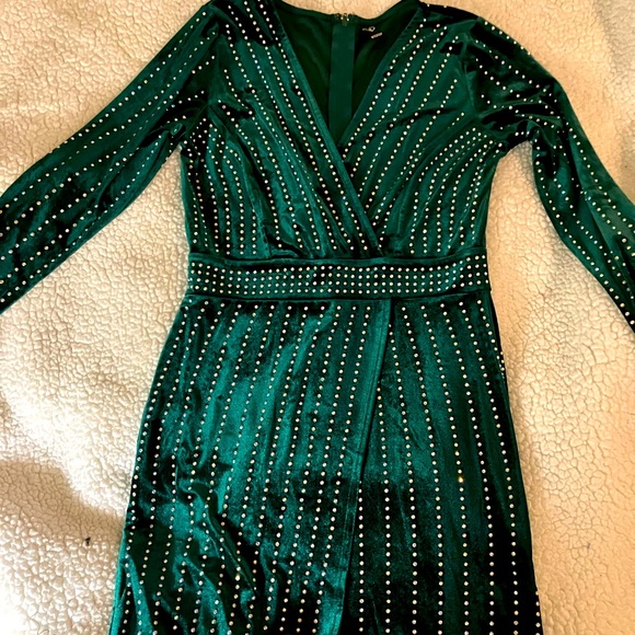 Windsor Emerald Green Velvet Dress with Irresdescent Rhinestones - Picture 8 of 8